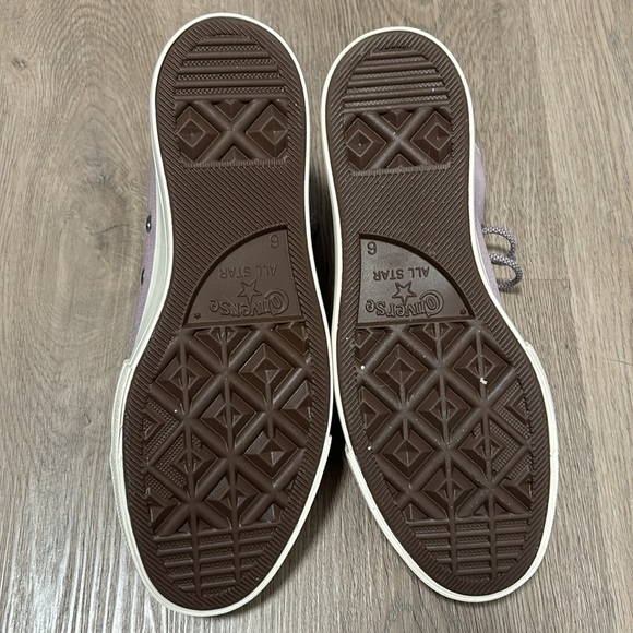 NEW Converse high tops- purple - Picture 3 of 6